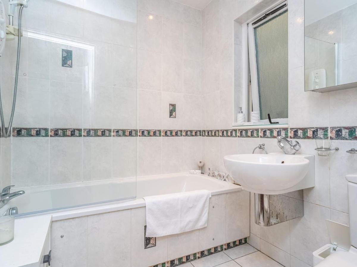 Pass The Keys Stunning Flat With Sea View And Parking Apartment Edinburgh Exterior photo